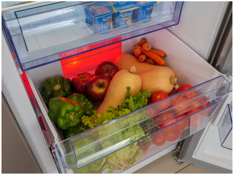 DFF547: Defy 555L Naturelight Side by Side Fridge Freezer