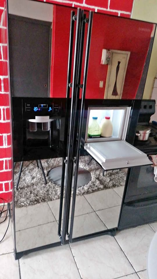 Samsung 510L Black Glass Side by Side Fridge – RS51K54F02A